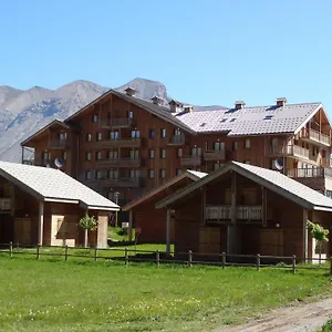 3* Appart hôtel Le Hameau Du Puy By Actisource